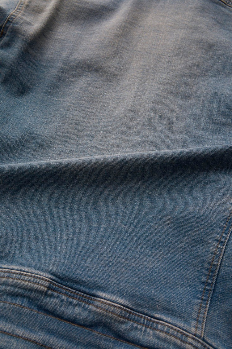 12oz のストレッチデニムを使用
