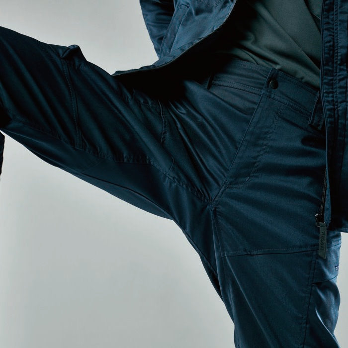 股下クロッチでスムーズな動作をサポート