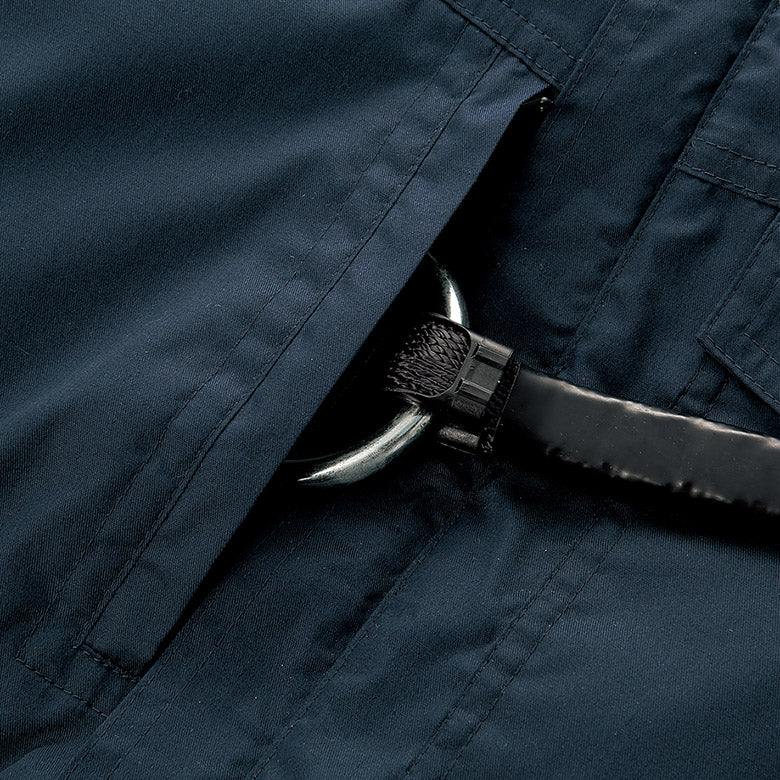 右胸スルーポケット(前ハーネス対応)