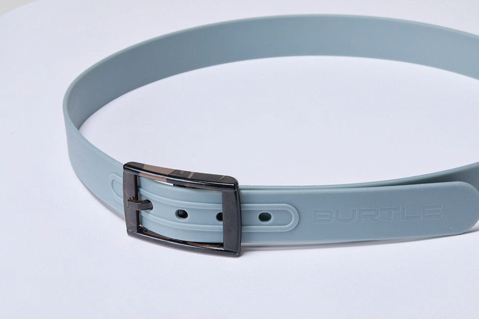 軽量、防水性に優れた豊富なカラーバリエーションのスポーツベルト