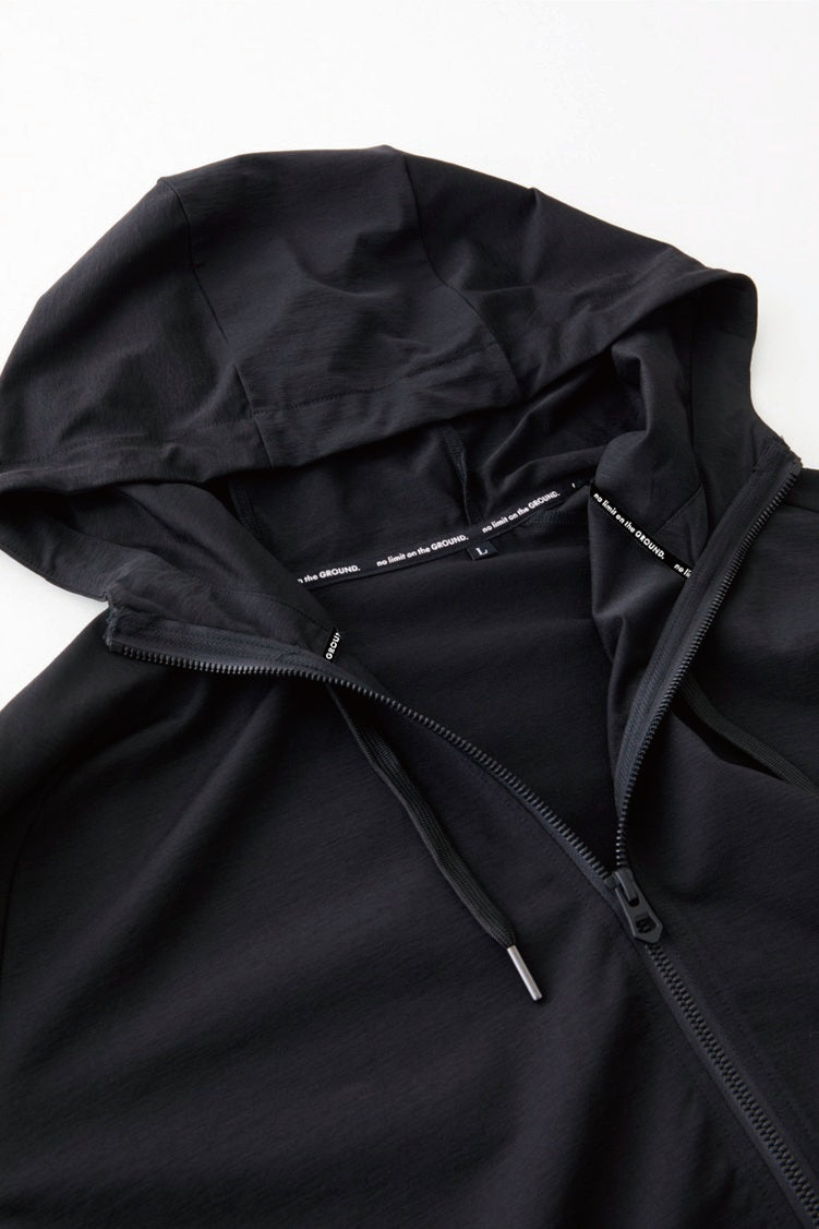 ロゴ入りラインテープ