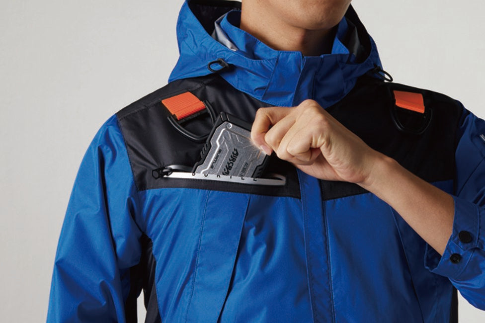 バッテリー収納ポケット