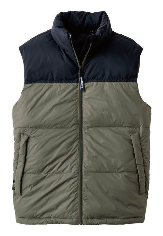 アーミーグリーン