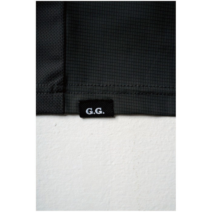 裾のG.G.ピスネーム拡大