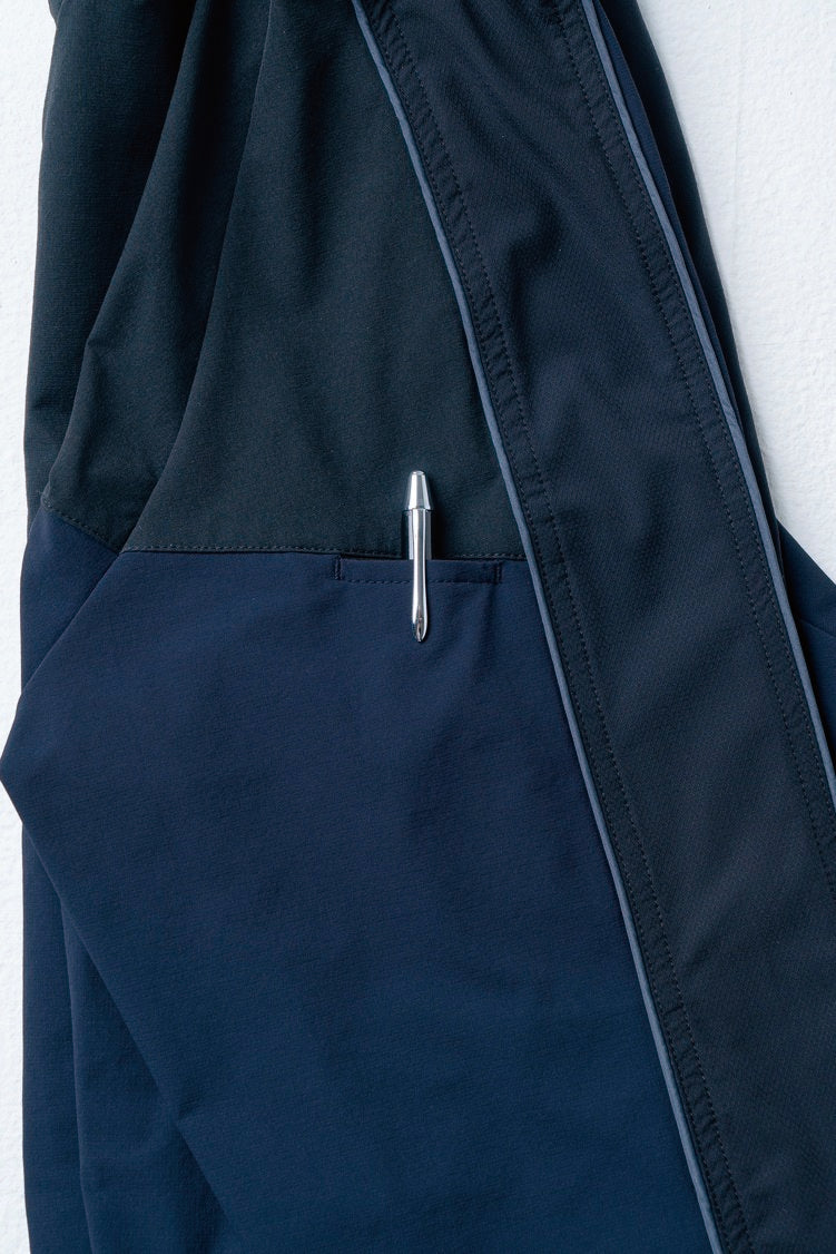 0642-00 ペン差し（ペン）