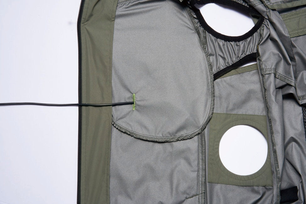 バッテリーケーブルコードホール