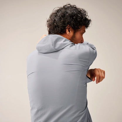 ４WAYストレッチで快適な動きを実現