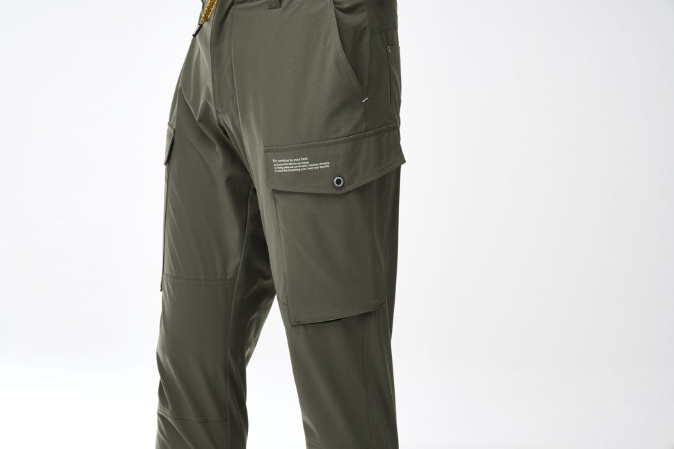 右脚フラップポケット