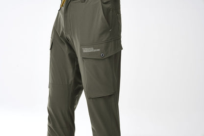 右脚フラップポケット