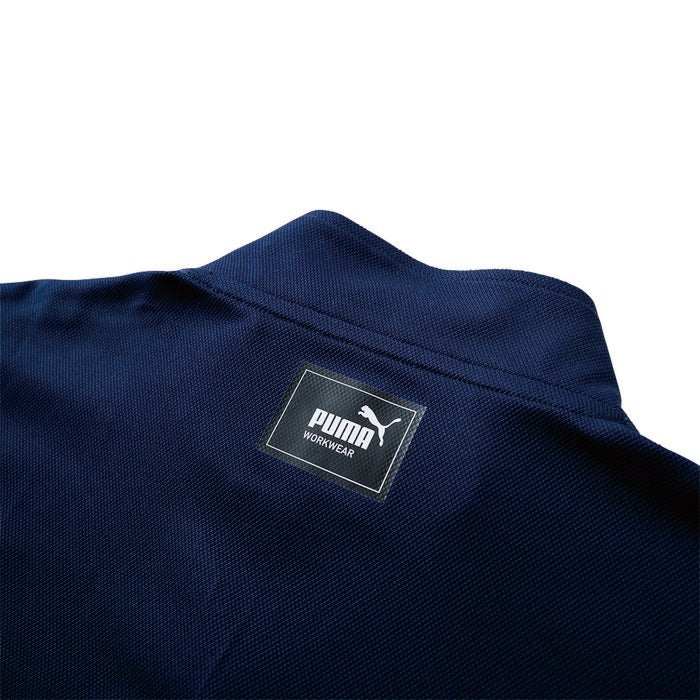 背中衿下ロゴタグ