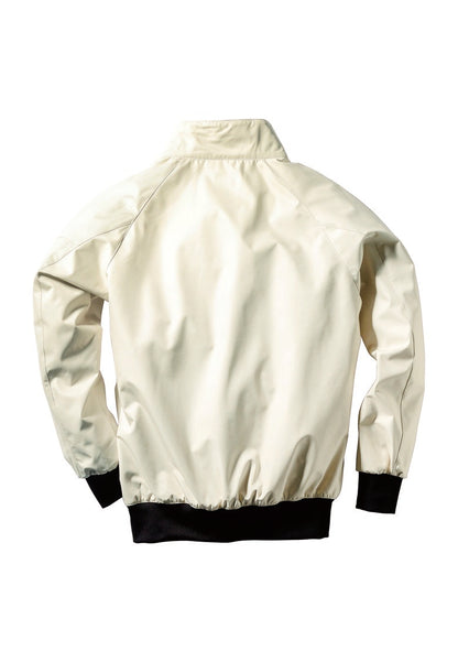 ベージュ／バックスタイル