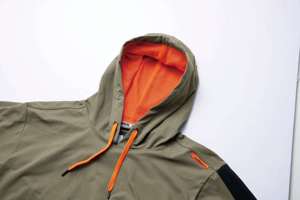 フード裏メッシュ