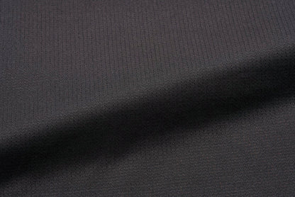 軽量＆通気エアビット生地