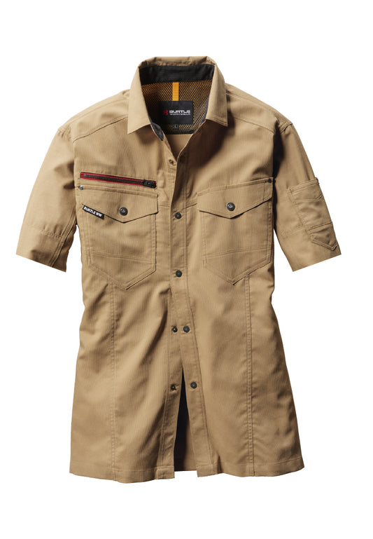 カーキ
※加工はイメージです。製品によって半袖加工のし上がりが若干異なる場合がございます