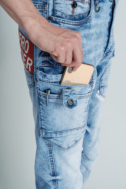 長財布やスマホ、小物が入る右側マルチカーゴポケット