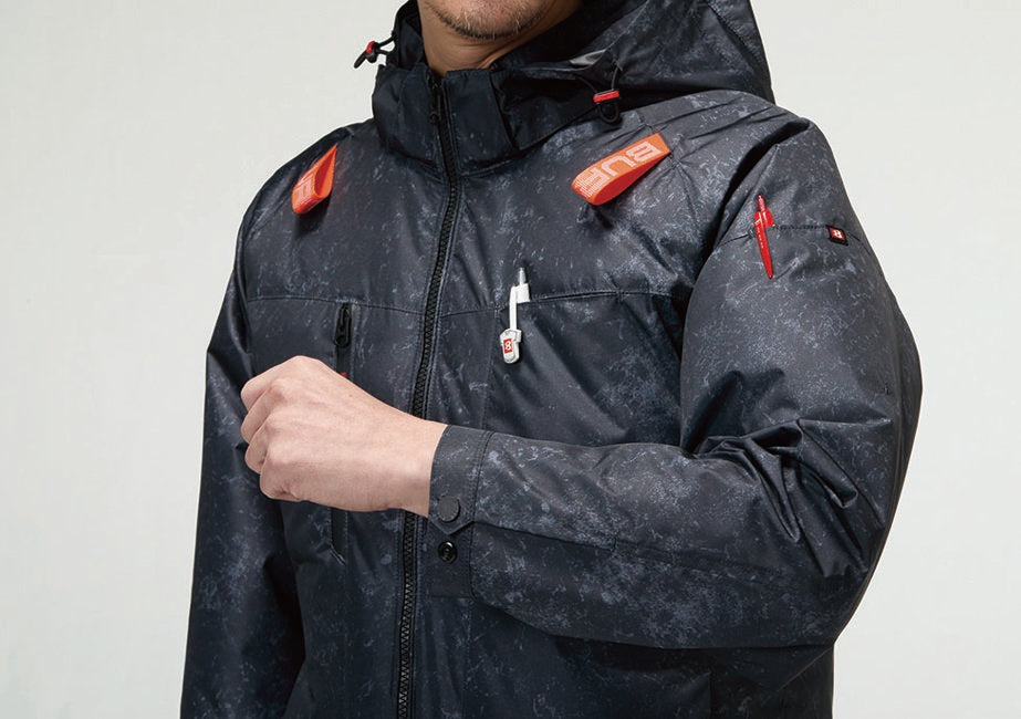 胸ペンポケット
 袖ペンポケット