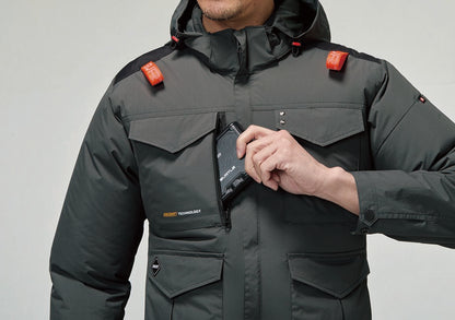 バッテリー収納ポケット
（右・ファスナー止めコードホール付）
※特許取得済