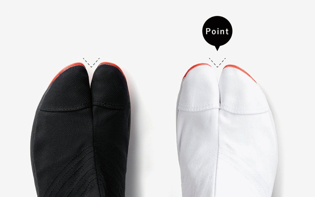 親指と他指を分ける割れ足袋で地面を掴み、安定感と踏ん張り力が向上。祭り・人力車・造園・建築でも愛用。