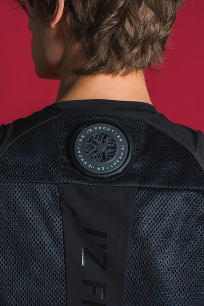 直径7cm、3個のビックペルチェデバイスで環境温度から最大約25℃マイナスの冷却効果