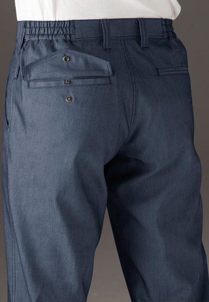 後脇シャーリング・サイズチップ（左）ピスフラップ（左・ドットボタン止め）