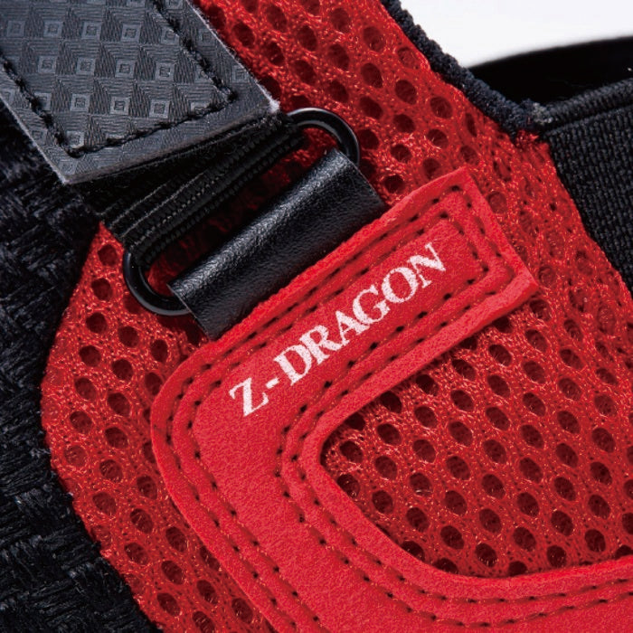 履き口サイド部分ブランドロゴプリント