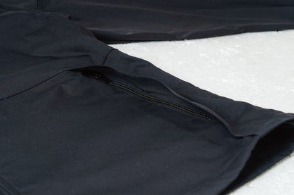 両脇ファスナーポケット