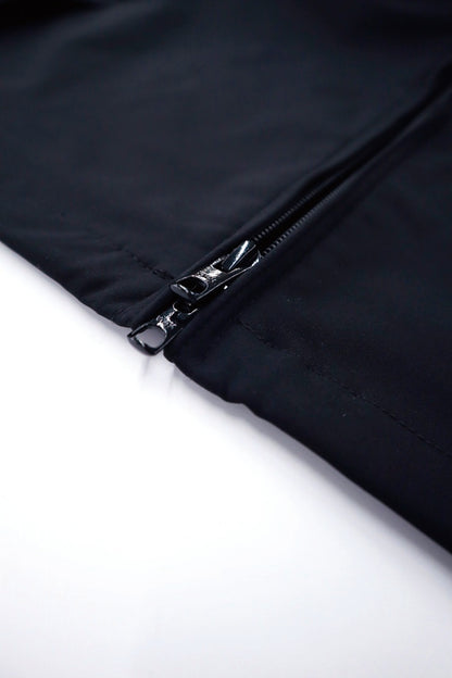 上下から調整可能なダブルファスナー仕様