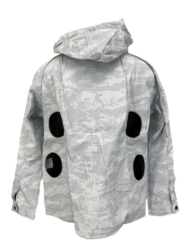 四つ穴加工 立体